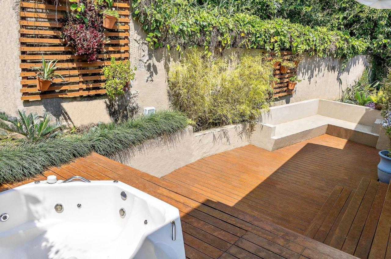 Casa de férias Casas Com Jacuzzi E Churrasqueira A 500 Metros Da Do Pereque Na *