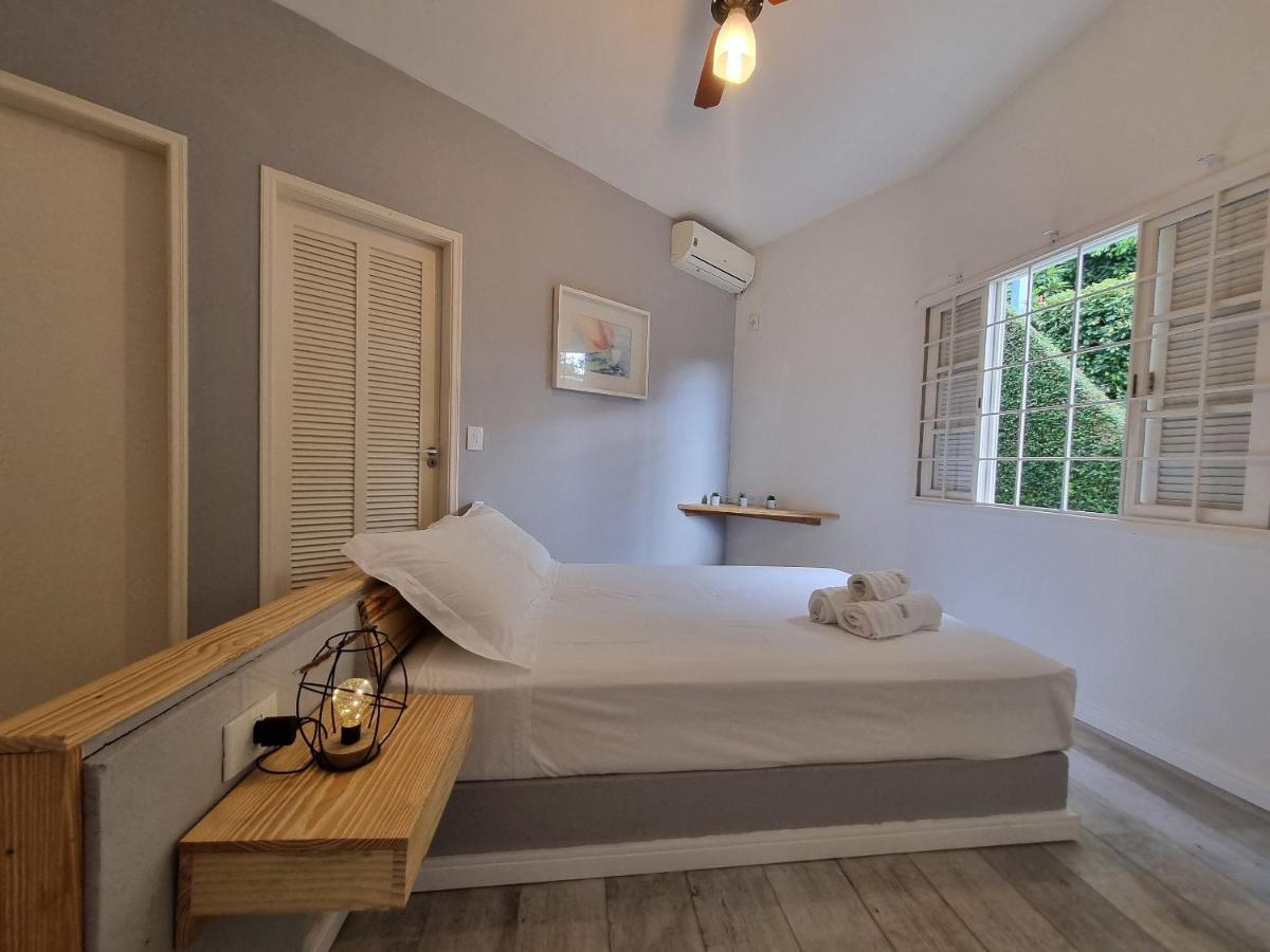 Casas Com Jacuzzi E Churrasqueira A 500 Metros Da Do Pereque Na Casa de férias Ilhabela