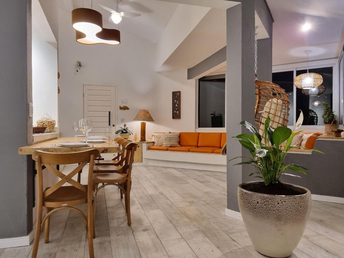 Casa de férias Casas Com Jacuzzi E Churrasqueira A 500 Metros Da Do Pereque Na